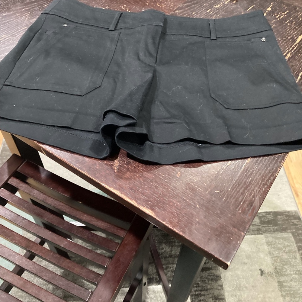 Black  Cache Women's Shorts